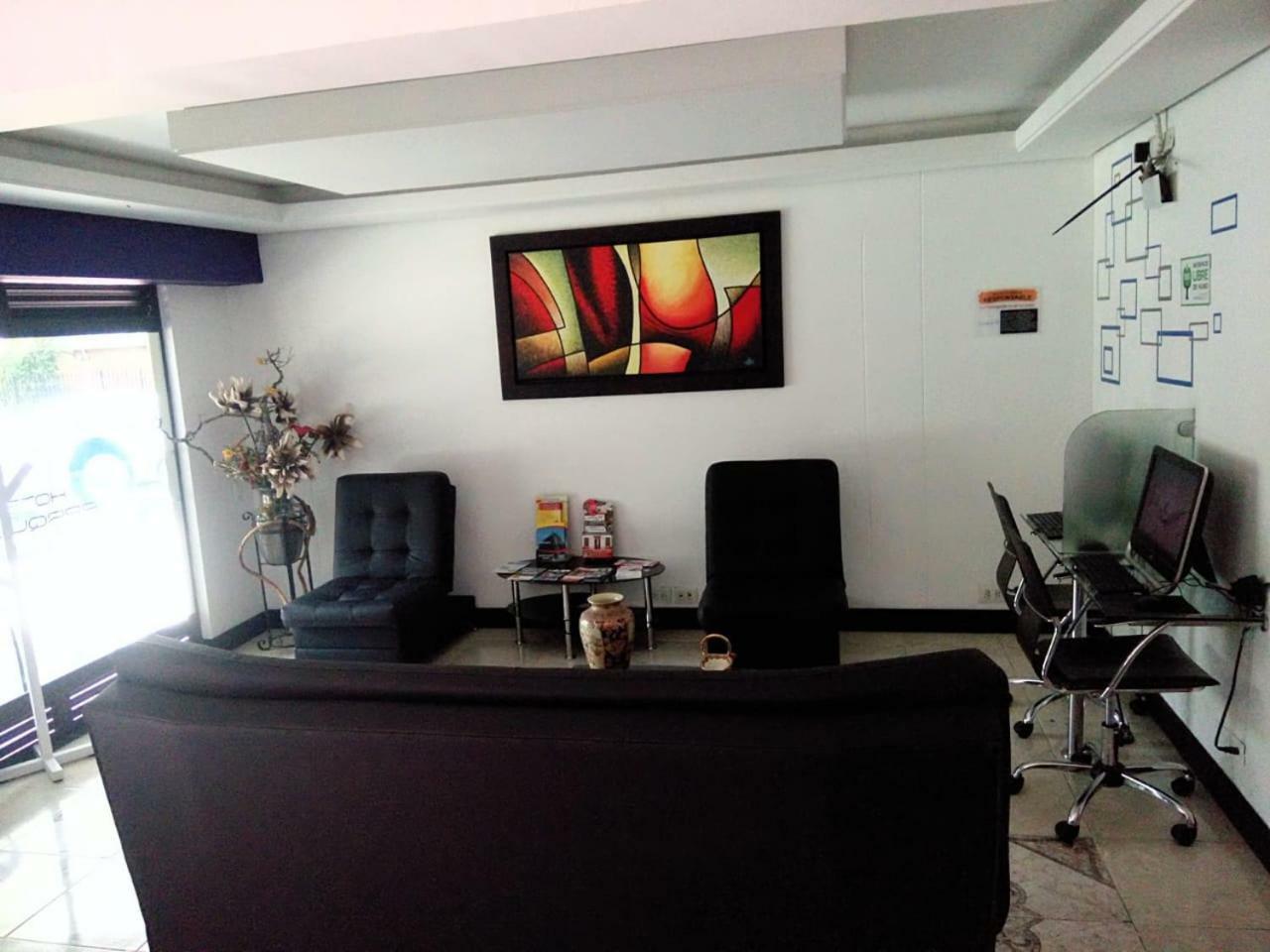 Hotel Parque 70 Medellín Zewnętrze zdjęcie